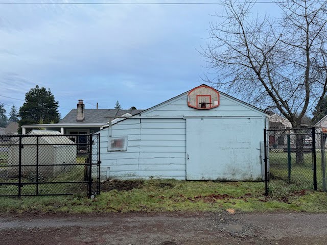 Before — Garage Demolition Service Job Fife WA Start