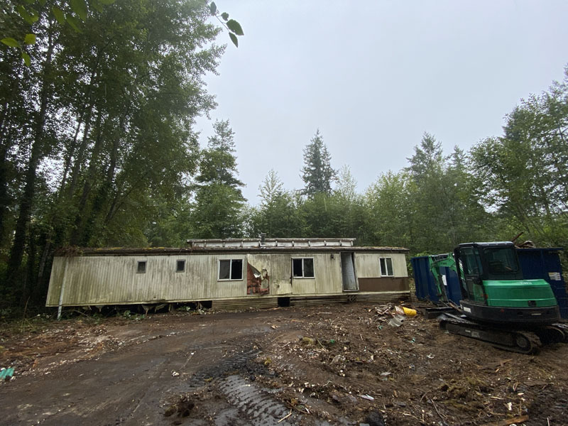 Tacoma Mobile Home Demo Before — Double Wide Mobile Home Demolition Start By Frankys Excavation