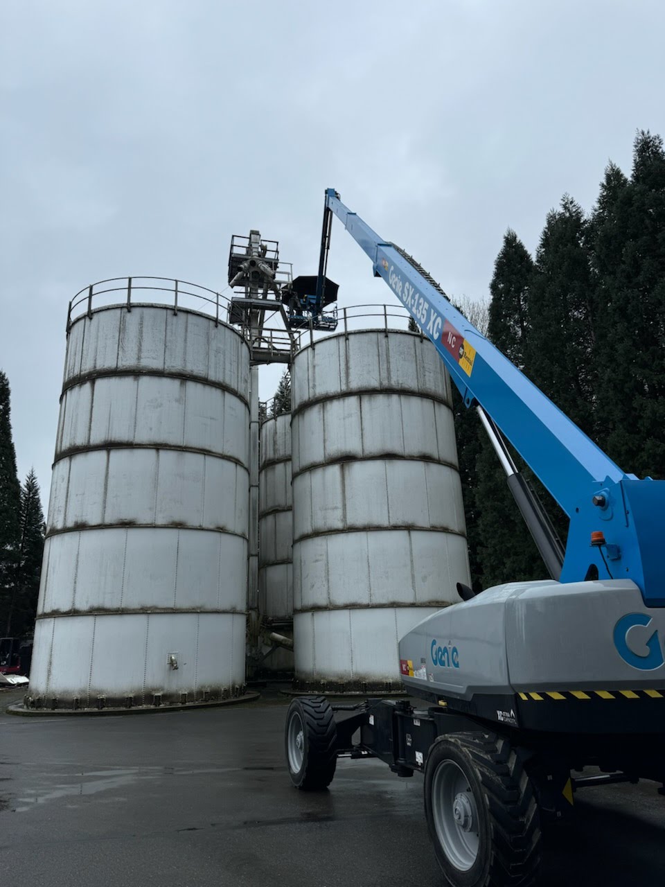 start of silo demolition job in king county with franky's excavation