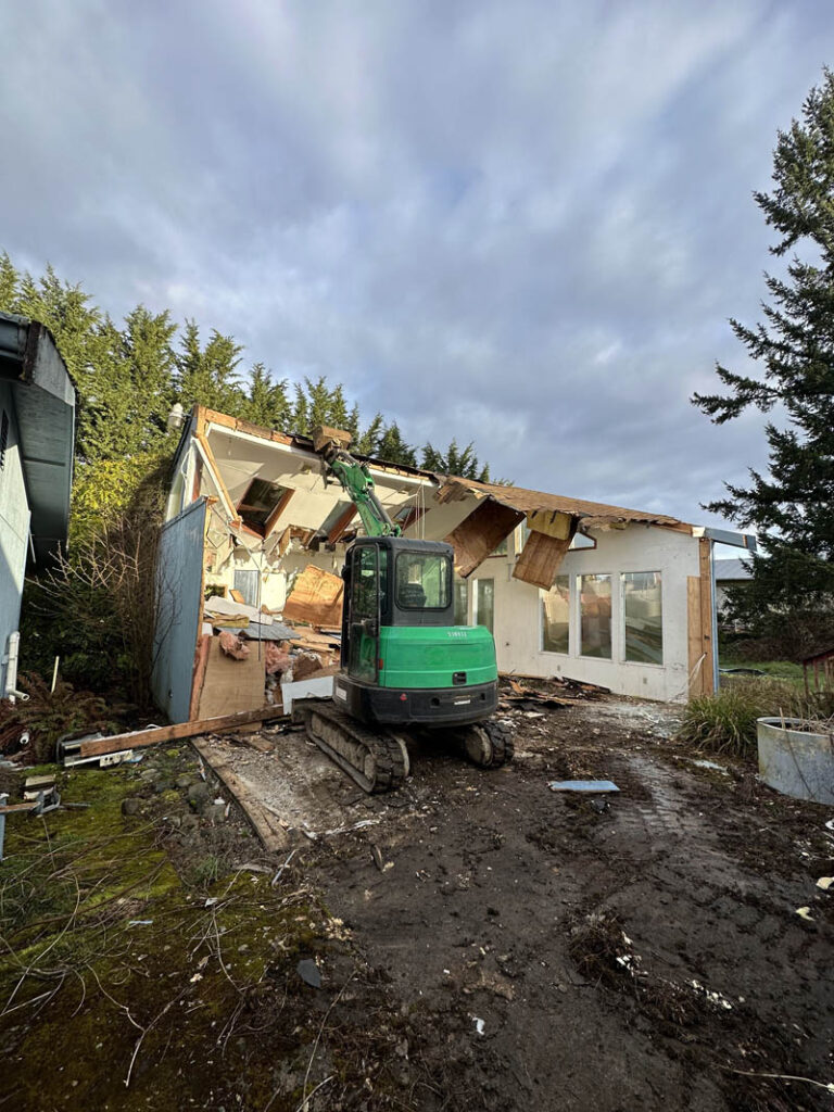 semi commercial building demolition with franky's excavation in pierce county